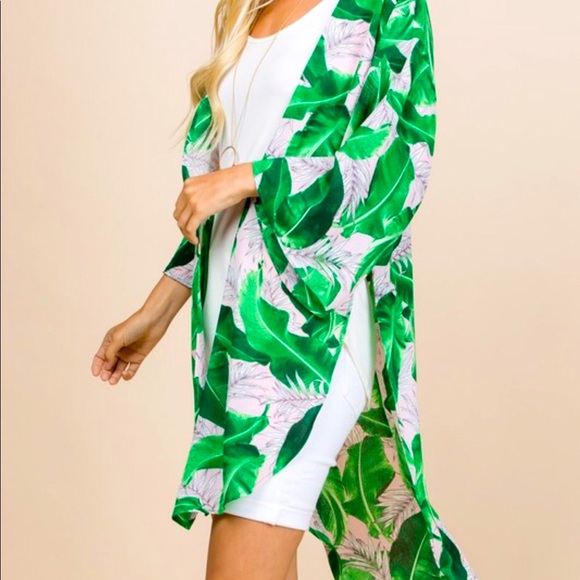 ✴️LAST ONE✴️ SMALL TROPICAL PRINT KIMONO - Picture 2 of 12
